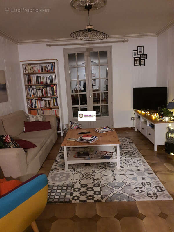 Maison à LE MELE-SUR-SARTHE