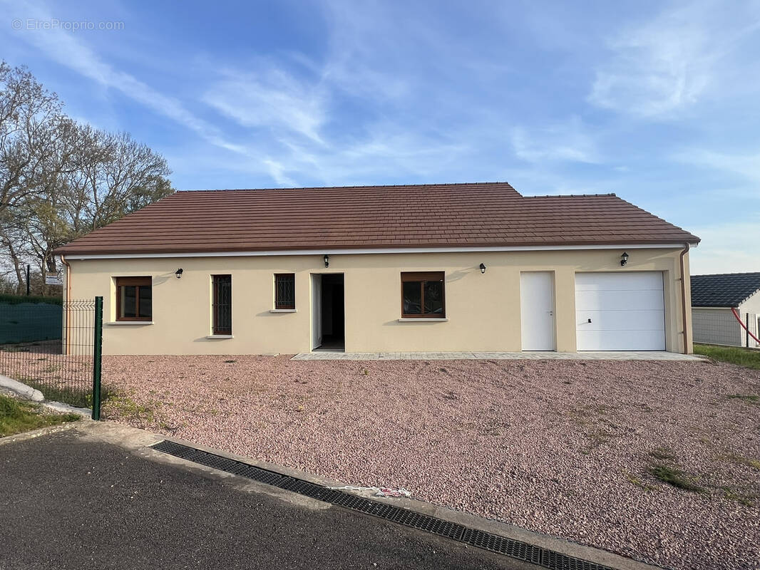 Maison à PARAY-LE-MONIAL