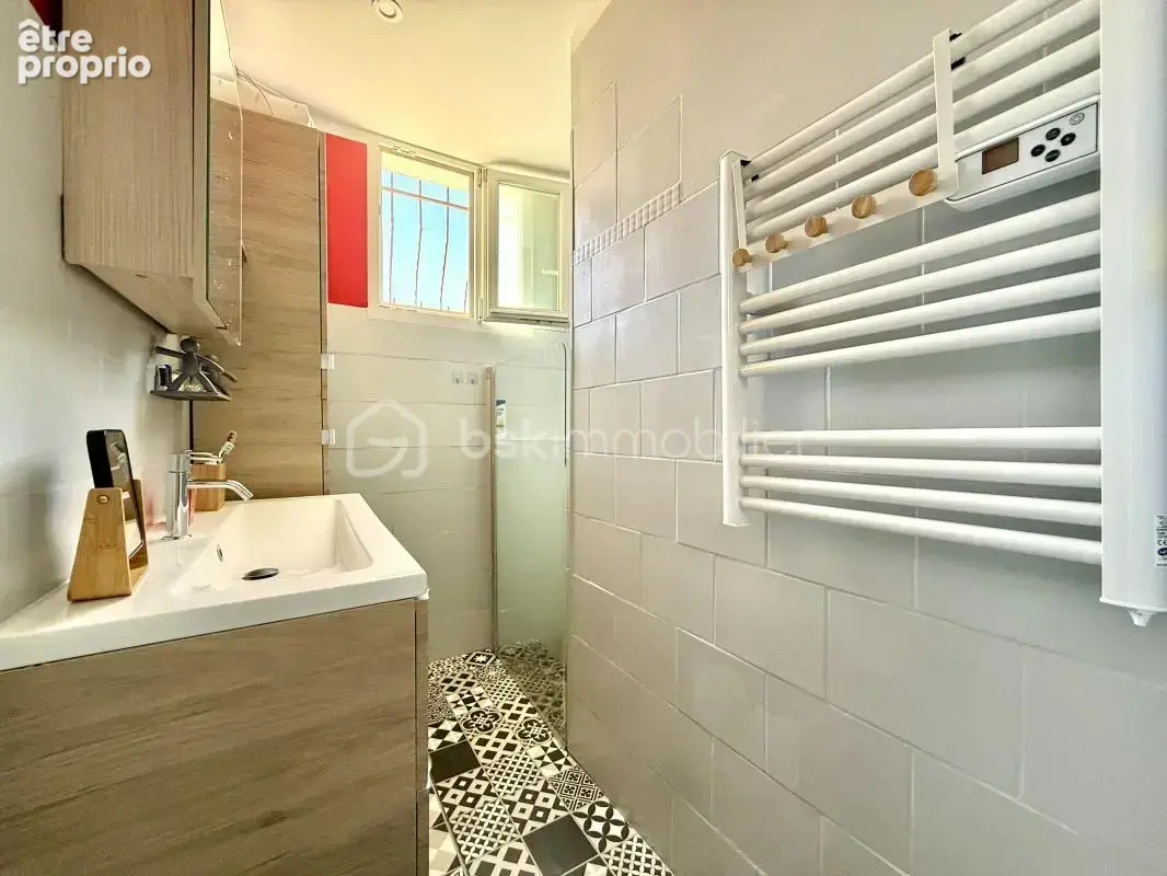 GENAS AZIEU - T4 avec balcon, dépendance et garage - photo 7