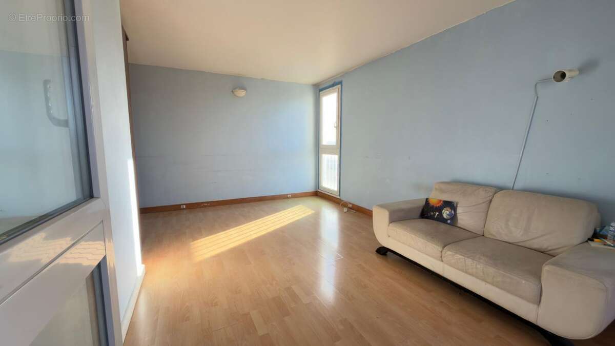 Appartement à NEUILLY-PLAISANCE