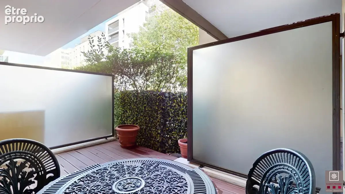 VILLEURBANNE / REPUBLIQUE - Studio de 27,21 m2 avec terrasse privative - photo 2