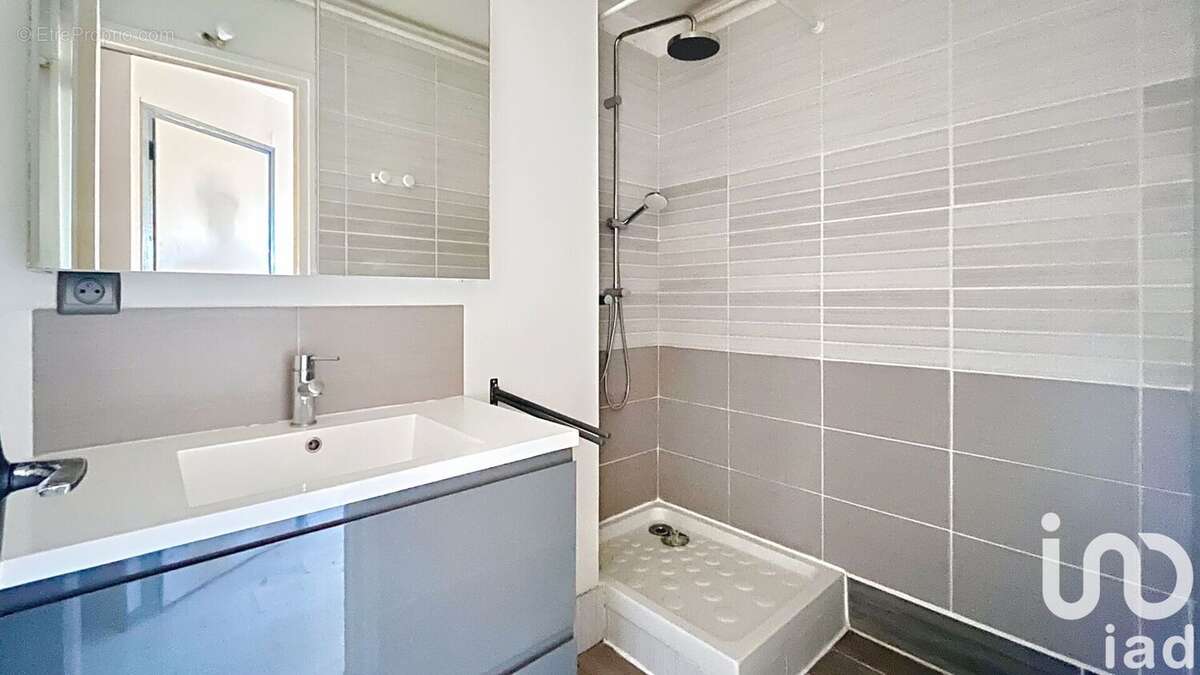 Photo 2 - Appartement à LYON-9E