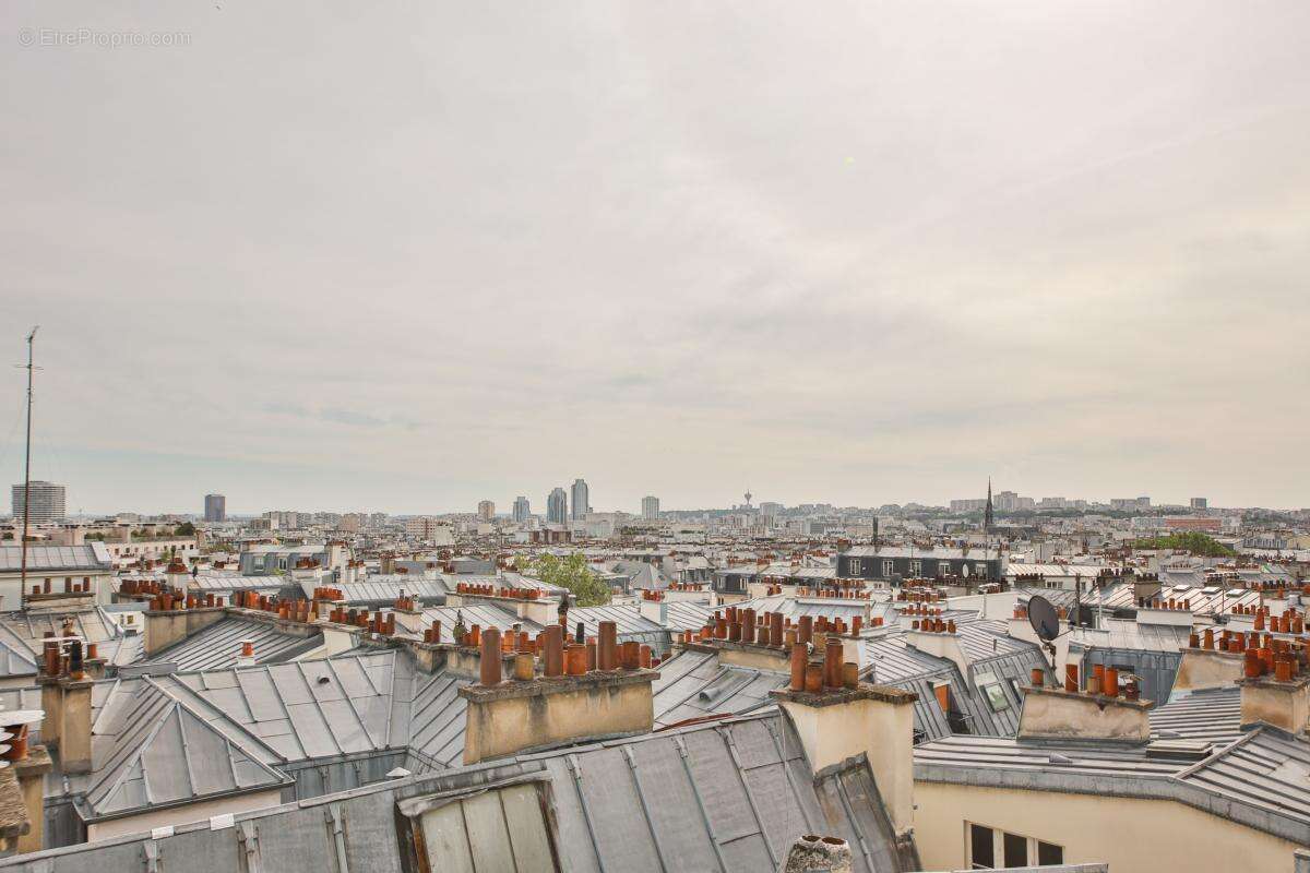 Appartement à PARIS-18E