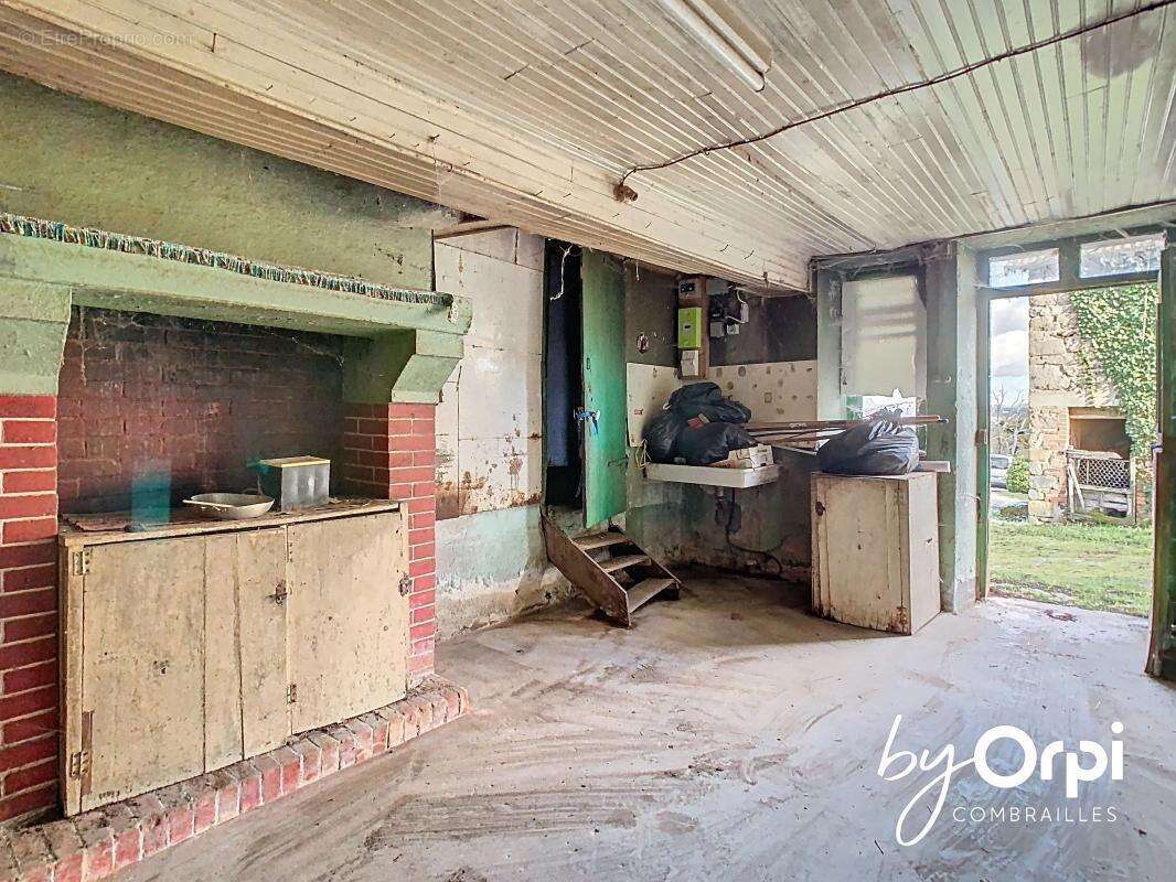 Maison à SAINT-MAURICE-PRES-PIONSAT