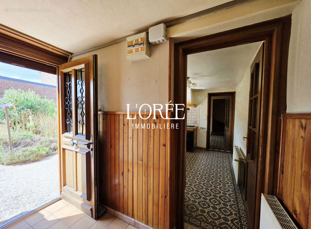 Maison type flamande - 81m2 - 2 chambres - jardin - garage - dependance - photo 3