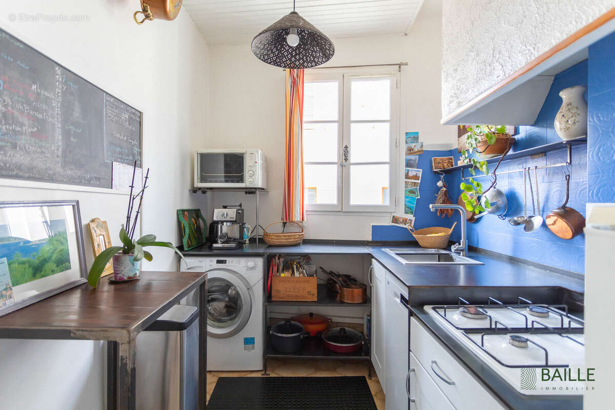 Appartement à MARSEILLE-2E