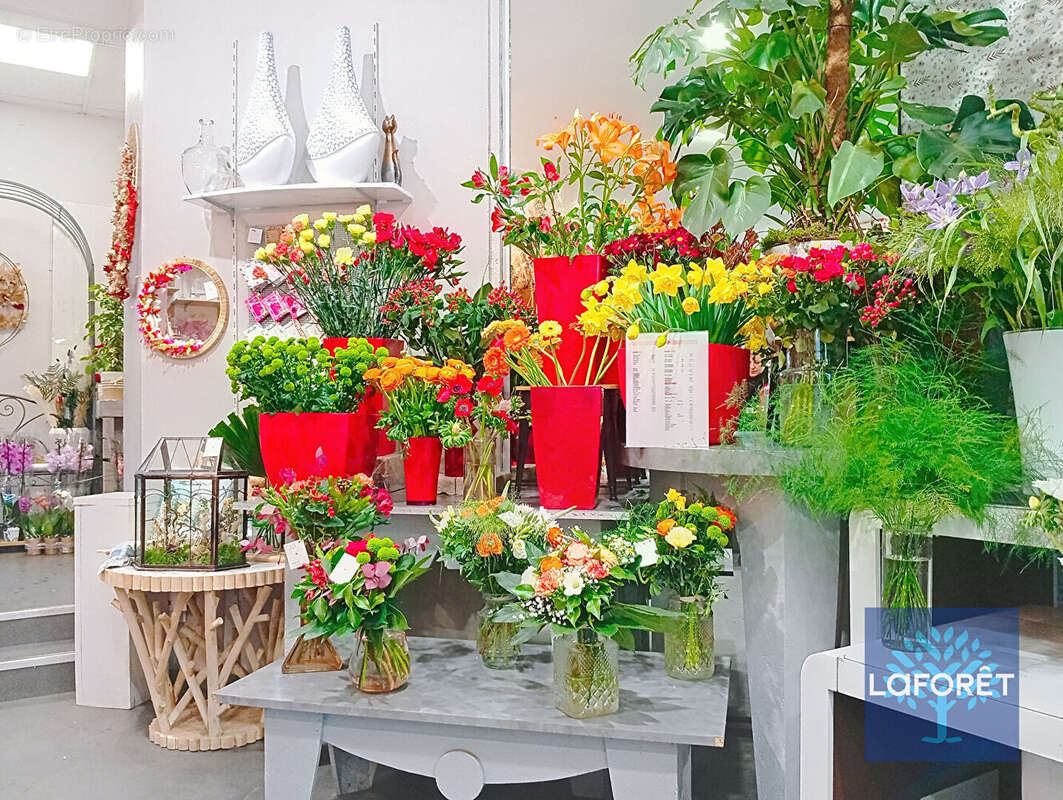 fonds de commerce  fleuriste LA ROCHE SUR YON - photo 3