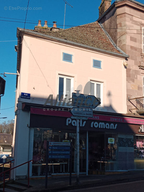 Commerce à SAINT-LOUP-SUR-SEMOUSE