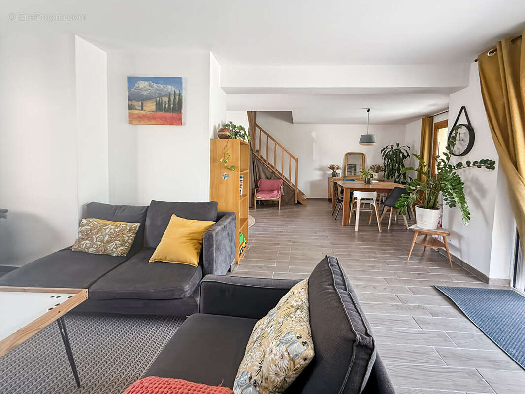 Maison à BOUC-BEL-AIR