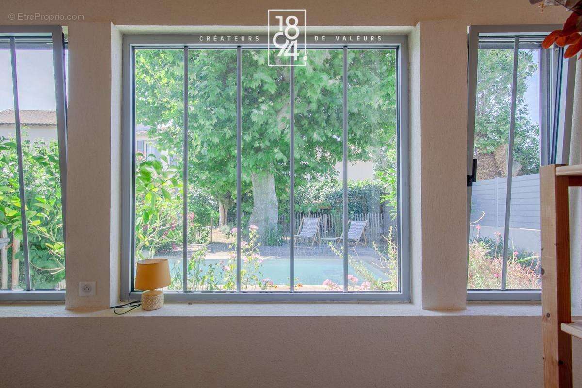 Maison T4 à vendre Saint-Victoret Pas des Lanciers (13730)  130 m²  Dépendance I Piscine I Jardin - photo 20