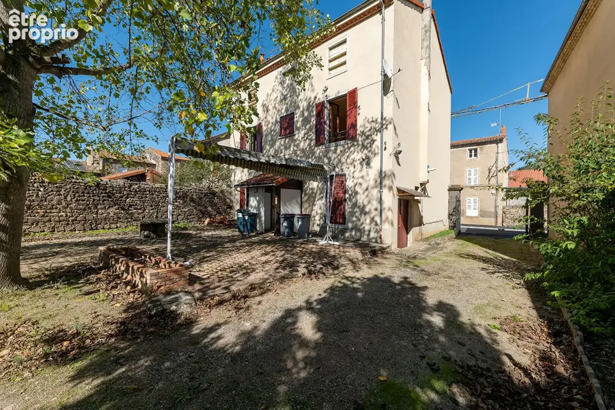 Propriété Le Breuil Sur Couze 9 pièce(s) 192 m2 - photo 4
