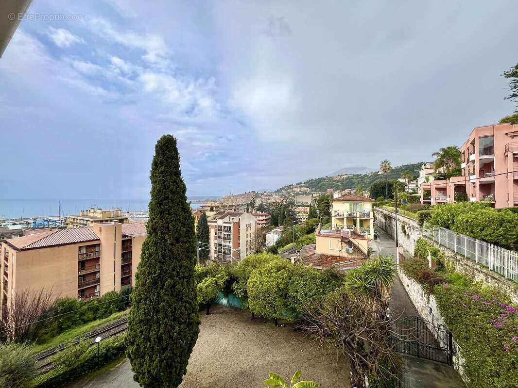 Appartement à MENTON