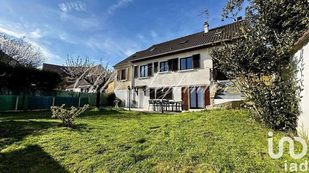 Photo 2 - Maison à PONTAULT-COMBAULT