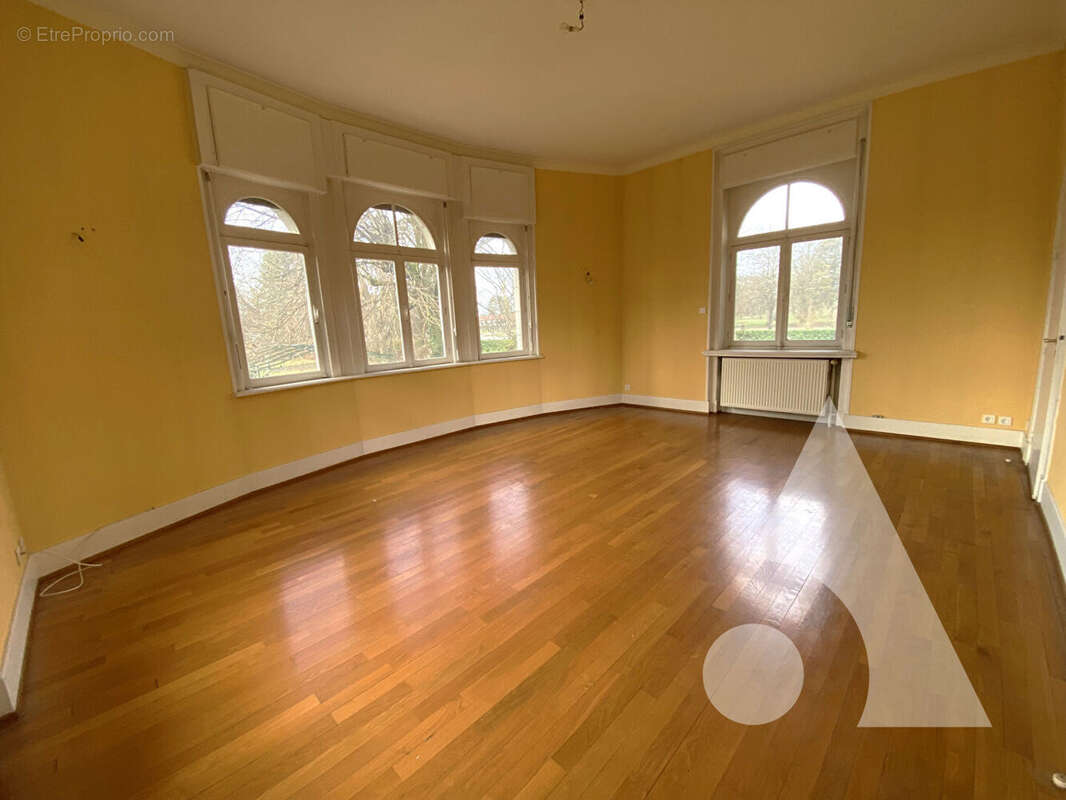 Maison Tavaux 11 pièce(s) 245m2 - photo 6
