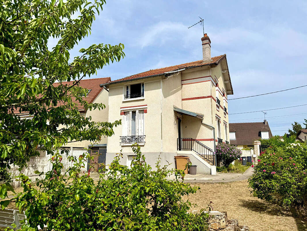 Maison Gagny 6 pièce(s) 100 m2 - photo 11