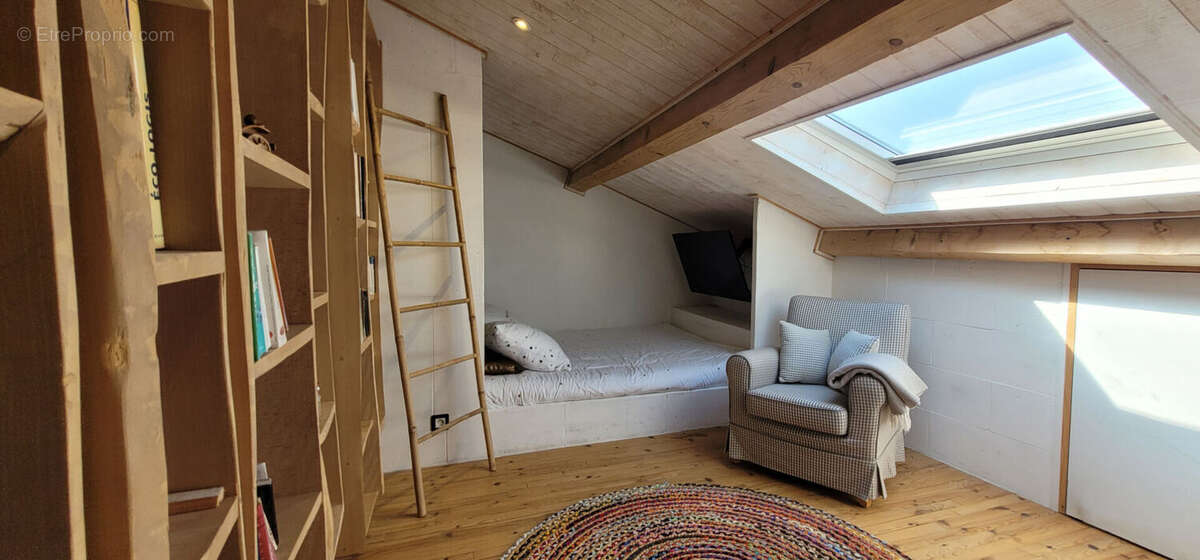 Maison avec vue panoramique, piscine et gite - photo 6