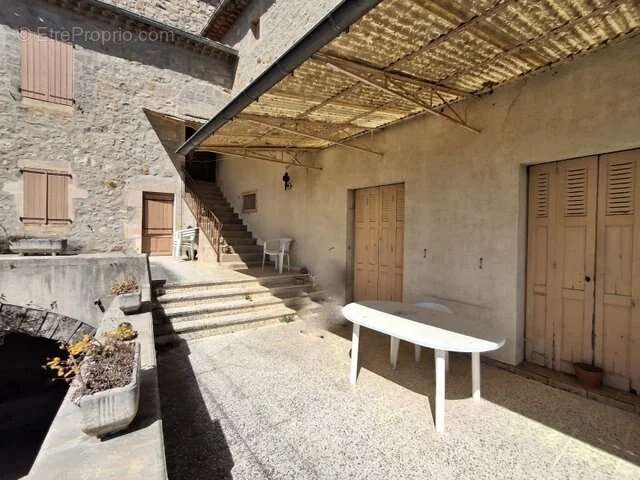 Maison à SAINT-PAUL-LE-JEUNE