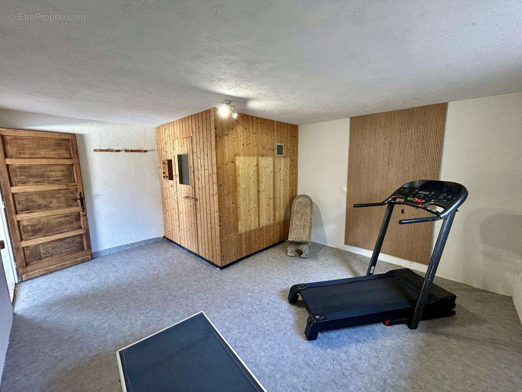 Maison 205 m² à Peymeinade  - photo 18