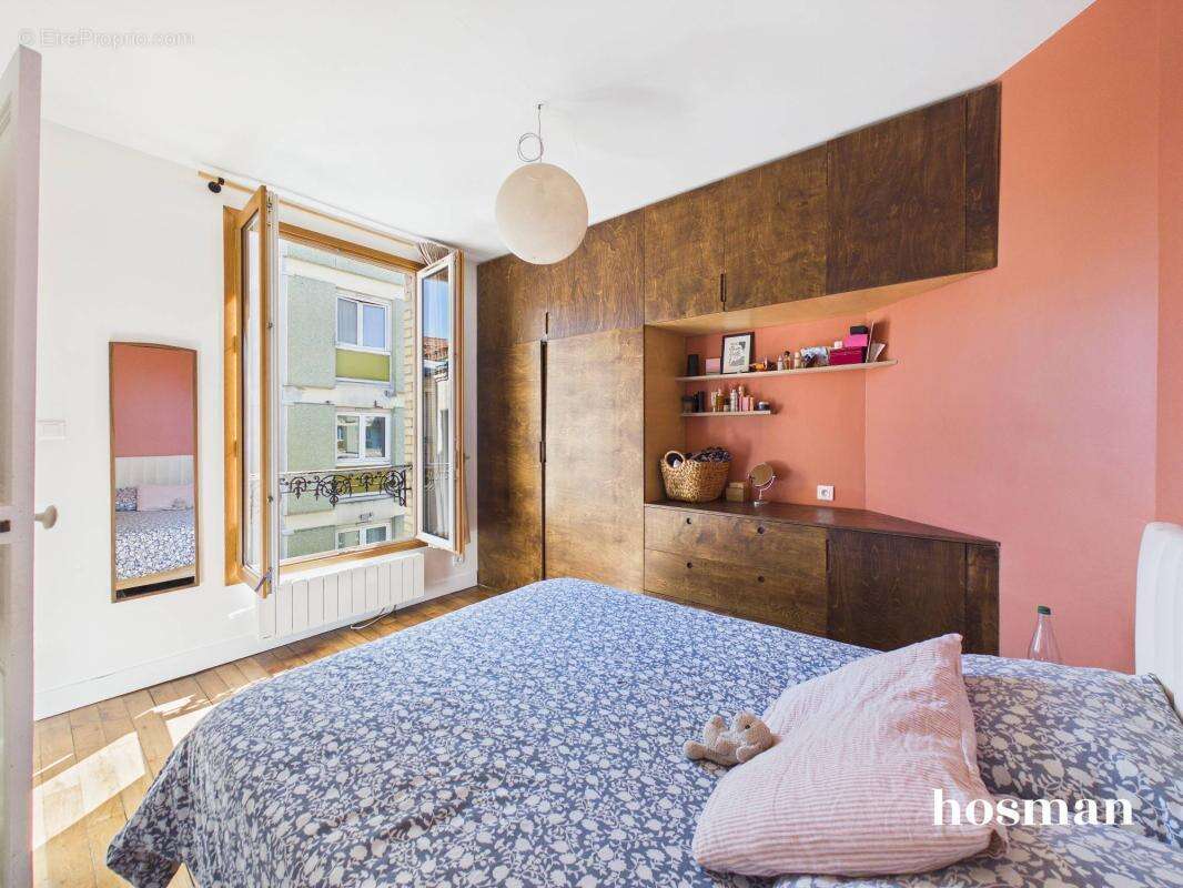 Appartement à PARIS-20E