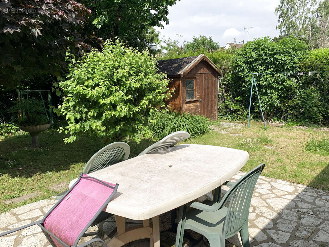 Maison à SAINT-JEAN-DE-LA-RUELLE