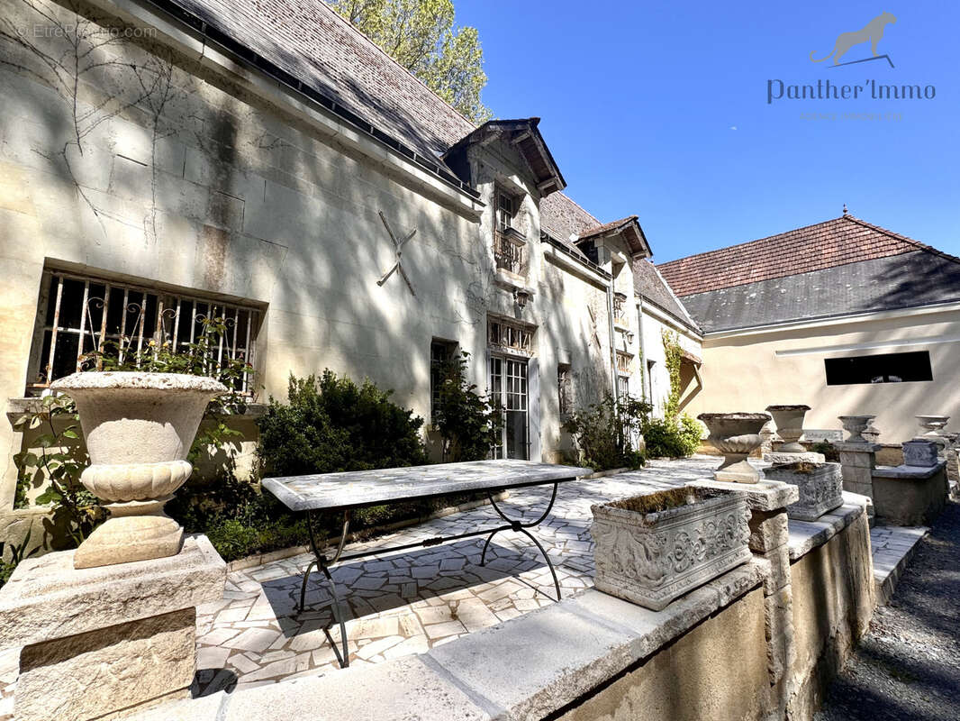 Local 550m2 LARCAY - photo 4
