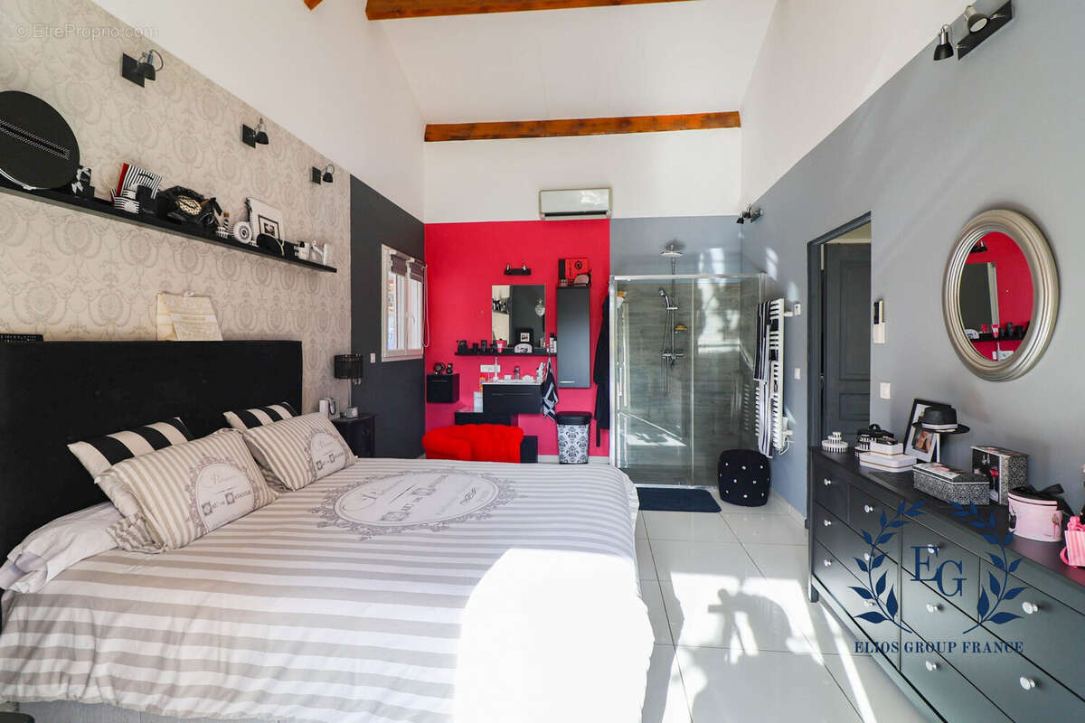 Maison à FLASSANS-SUR-ISSOLE