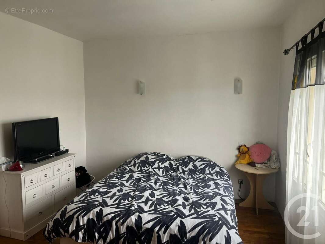 Maison à MARLY-LA-VILLE