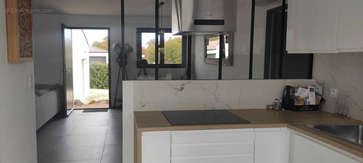 Maison à MEJANNES-LE-CLAP