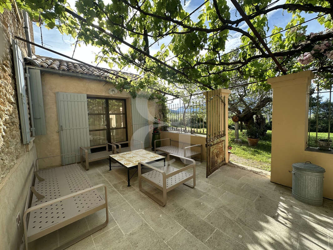 Maison à VAISON-LA-ROMAINE