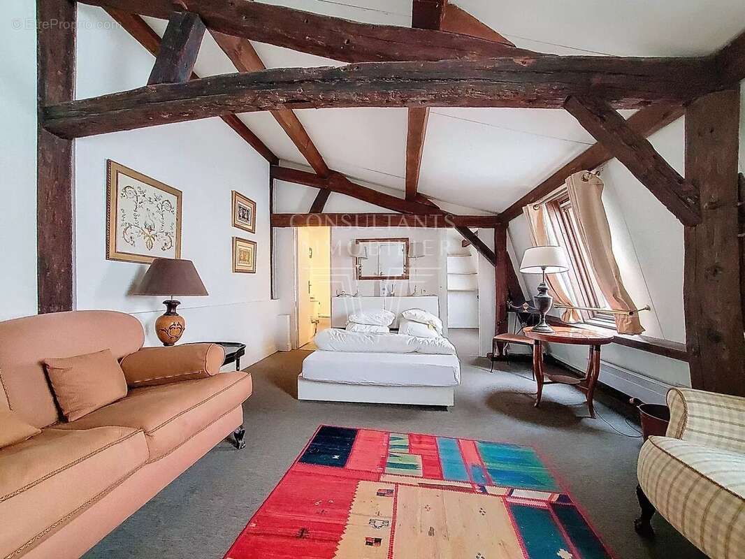 Appartement à PARIS-7E