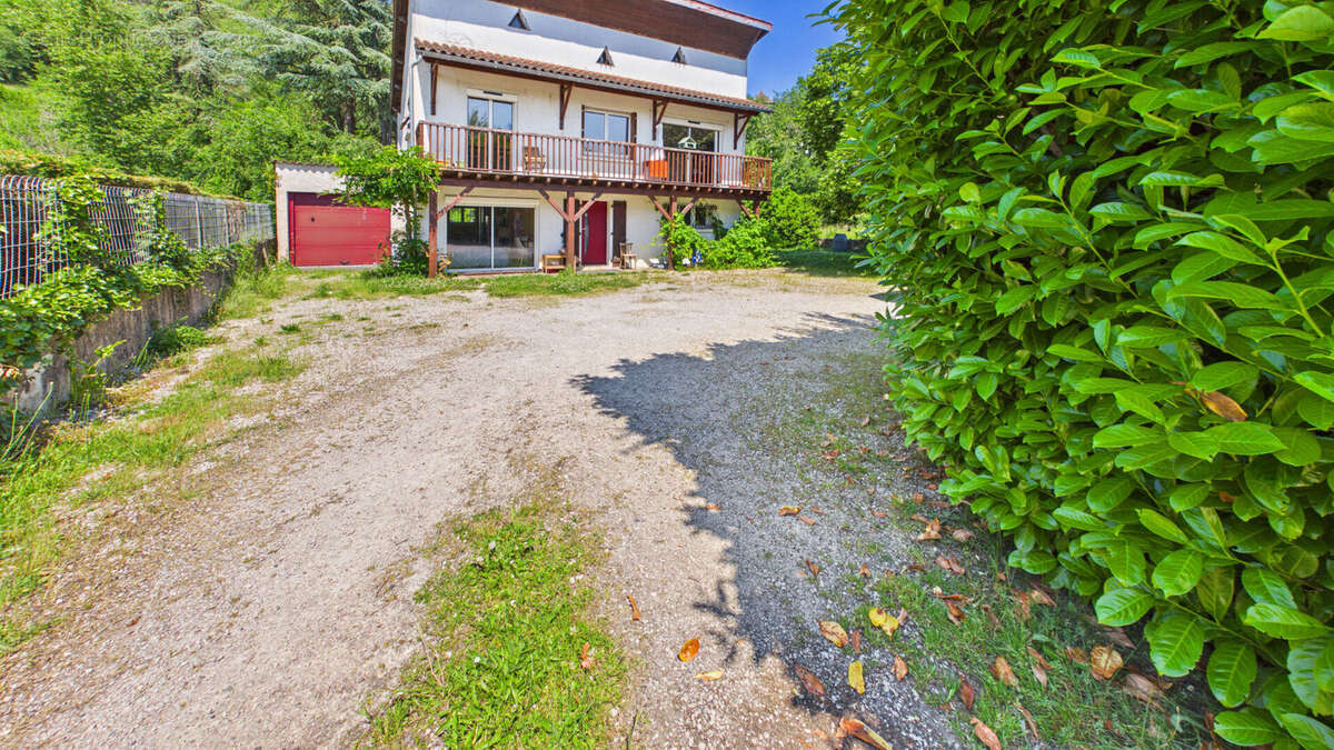 Maison atypique de 110M² - photo 15