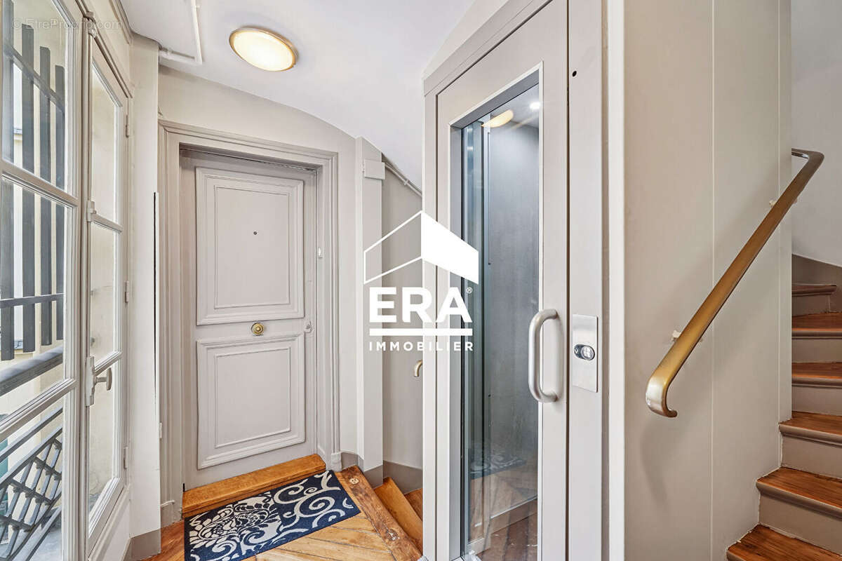 Appartement à PARIS-2E