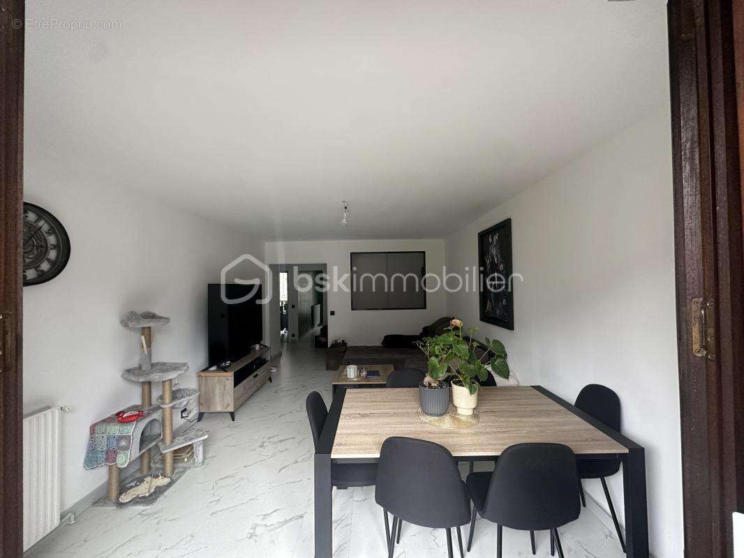 La bathie- appartement t3 75m2+ garage + cave - photo 3