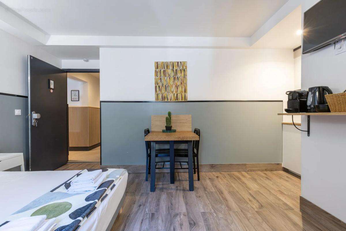 Studio meublé 18 m² à Aix-en-Provence - photo 4