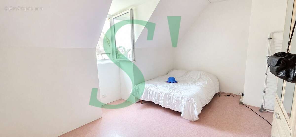 Maison 114 m² à Saint-Clair-Sur-Epte  - photo 9