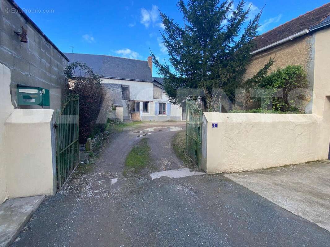 WhatsApp Image 2025-03-04 à 11 - Maison à LA FLECHE