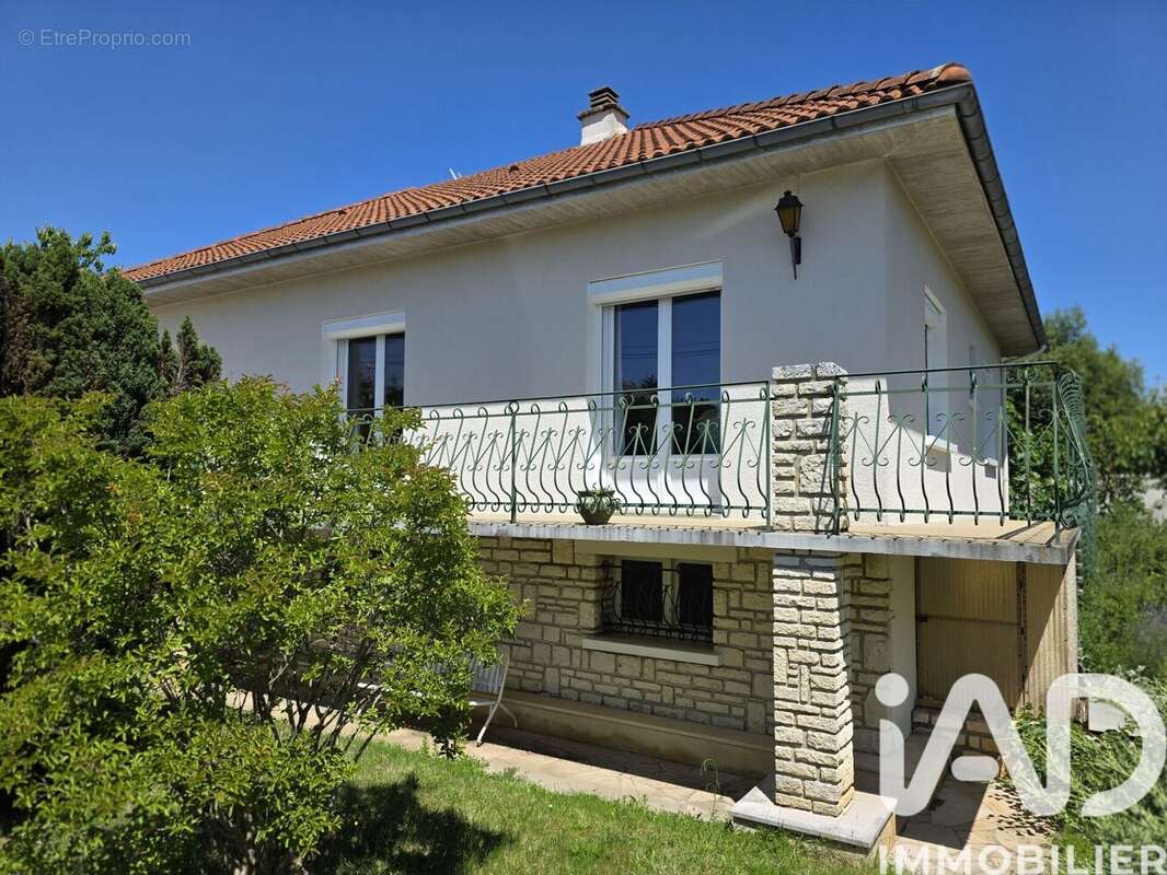 Photo 2 - Maison à POITIERS