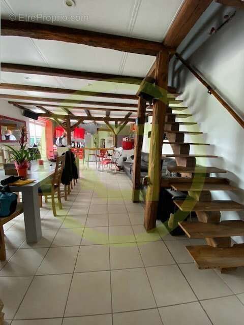 Maison à MONT-LES-NEUFCHATEAU