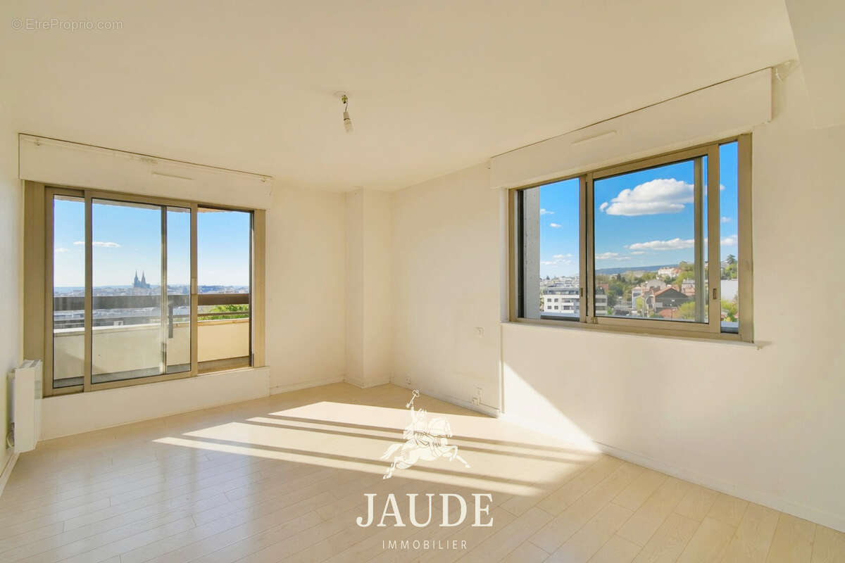 Appartement à CHAMALIERES