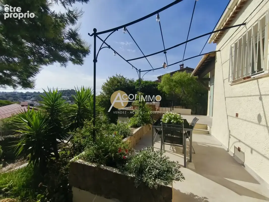 Photo Maison à Six-Fours-Les-Plages au prix de 529 500€