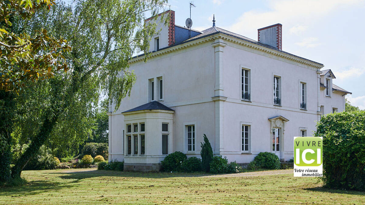 Maison à LA CHAPELLE-BASSE-MER