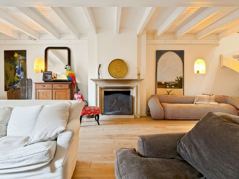 Maison à GRILLY