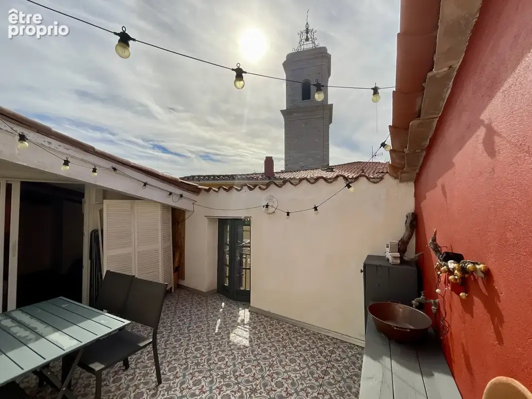 MARSEILLAN   Une maison de ville emblématique au charme fou. - photo 1