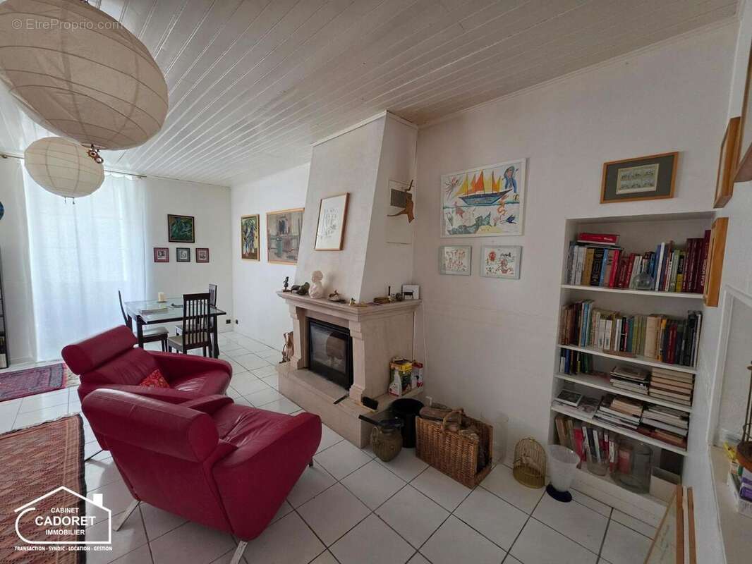   - Maison à PAIMBOEUF