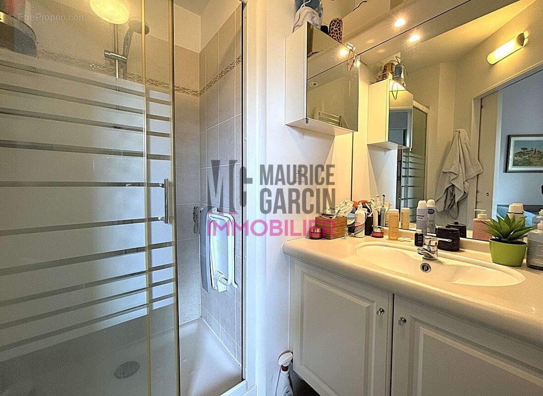 Appartement à L'ISLE-SUR-LA-SORGUE