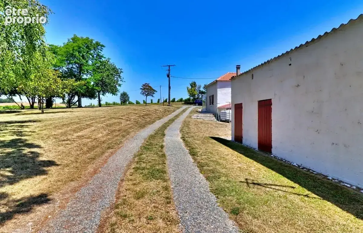 Maison de caractère, avec 312 m2 de dépendances et vue dégagée sur la campagne – À 15 min des plages - photo 16