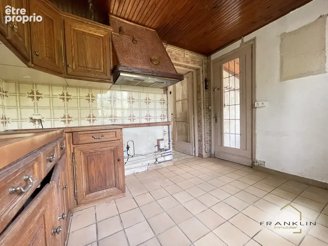 Exclusivité - Maison de ville 65m2 sur un terrain de 405 m2 avec un fort potentiel - photo 4