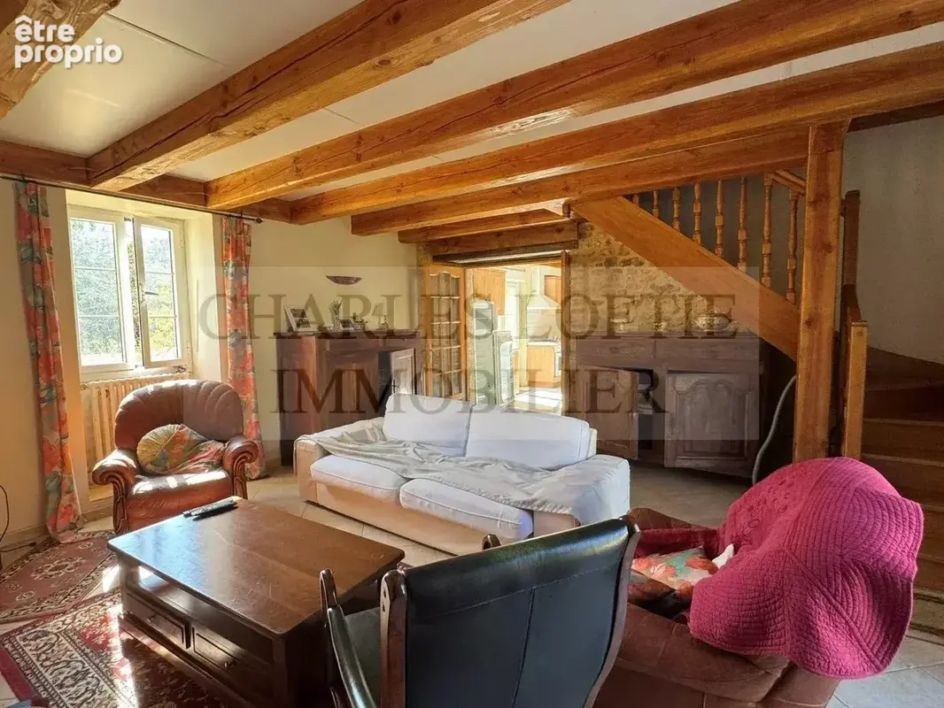 Belle propriété de caractère en pierre avec dépendances et gîte indépendant, 2.8 ha de terrain - photo 7