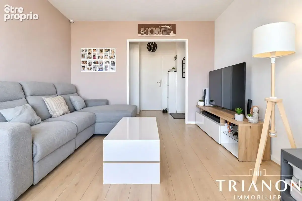 Plaisir – dernier etage - 2 chambres – balcons – parking - photo 3