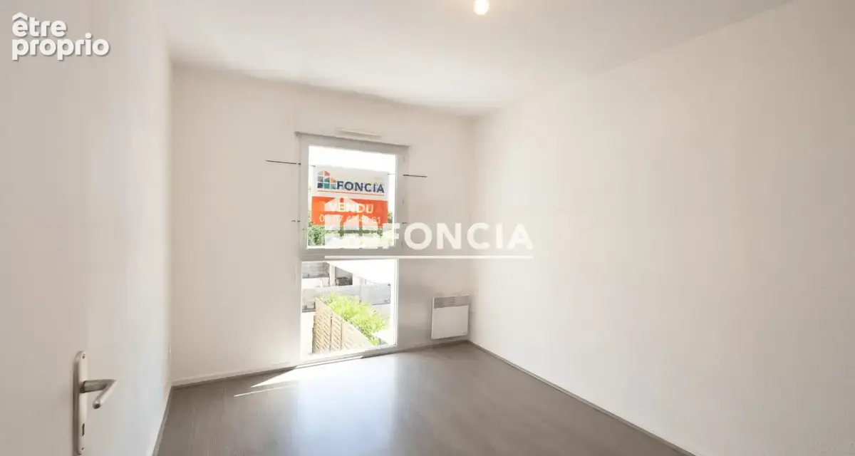 Bourg-Les-Valence - Maison 98m² - 4 chambres - Carport - photo 11